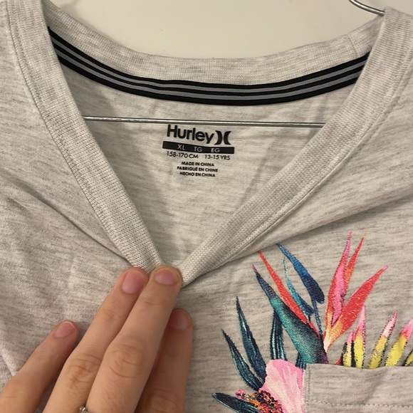 used grey hurley womens pocket tshirt (xl but runs small) - Picture 3 of 3